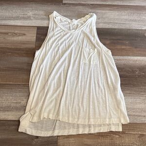 Lush White Sleeveless Pocket Tank